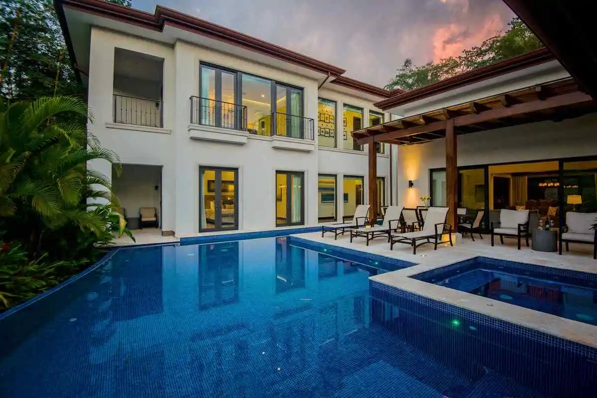 Casa Aurora