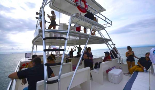 40-Ft-Catamaran-Party-Boat-Jaco-Tortuga-Costa-Rica-002