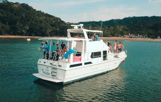 Costa-Rica-Private-Party-Boat-Rentals
