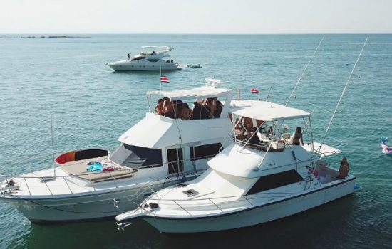 Party-Boats-Jaco-Costa-Rica