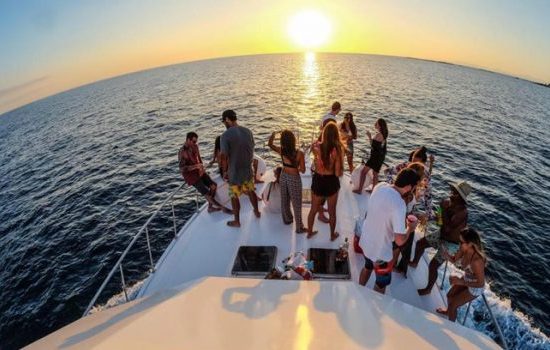 Yacht-Boat-Party-Jaco-Costa-Rica